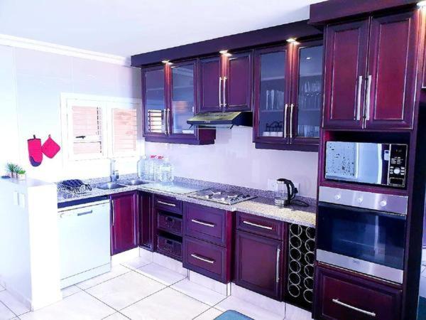 9 QueensView Uvongo Beach Ngoại thất bức ảnh